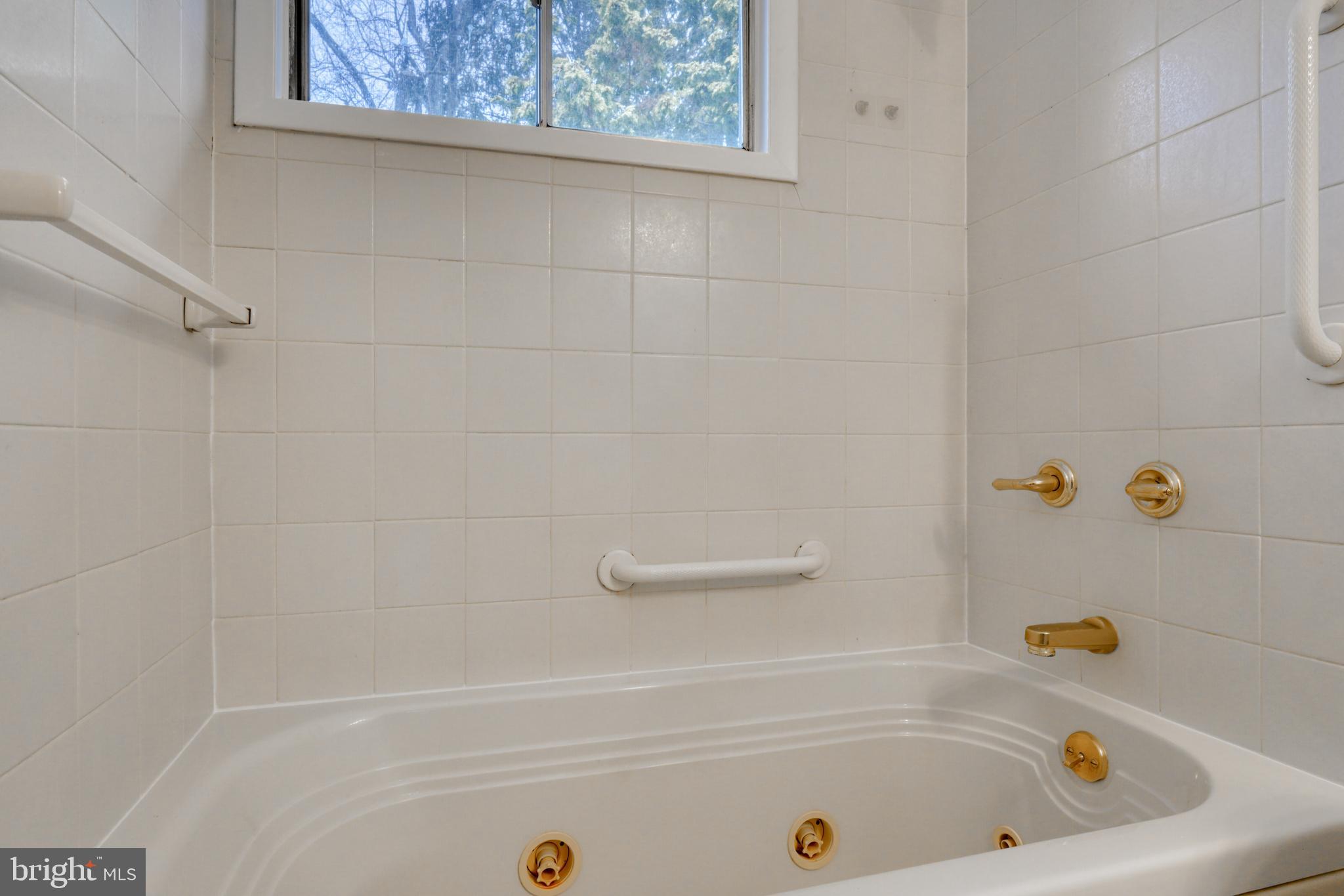 8402 Saunders Road Lutherville-Timonium, MD 21093 - Photo 26 of 39 Gallery Image 26