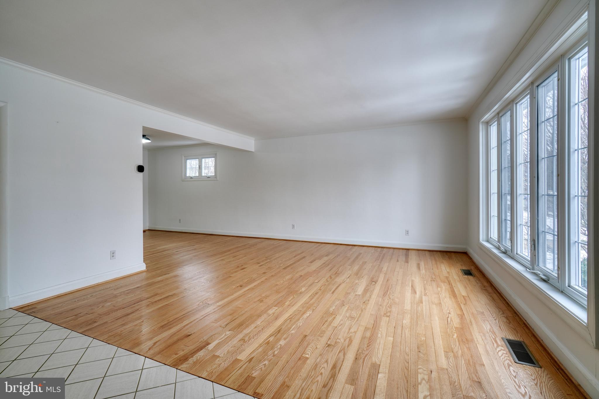 8402 Saunders Road Lutherville-Timonium, MD 21093 - Photo 3 of 39 Gallery Image 3