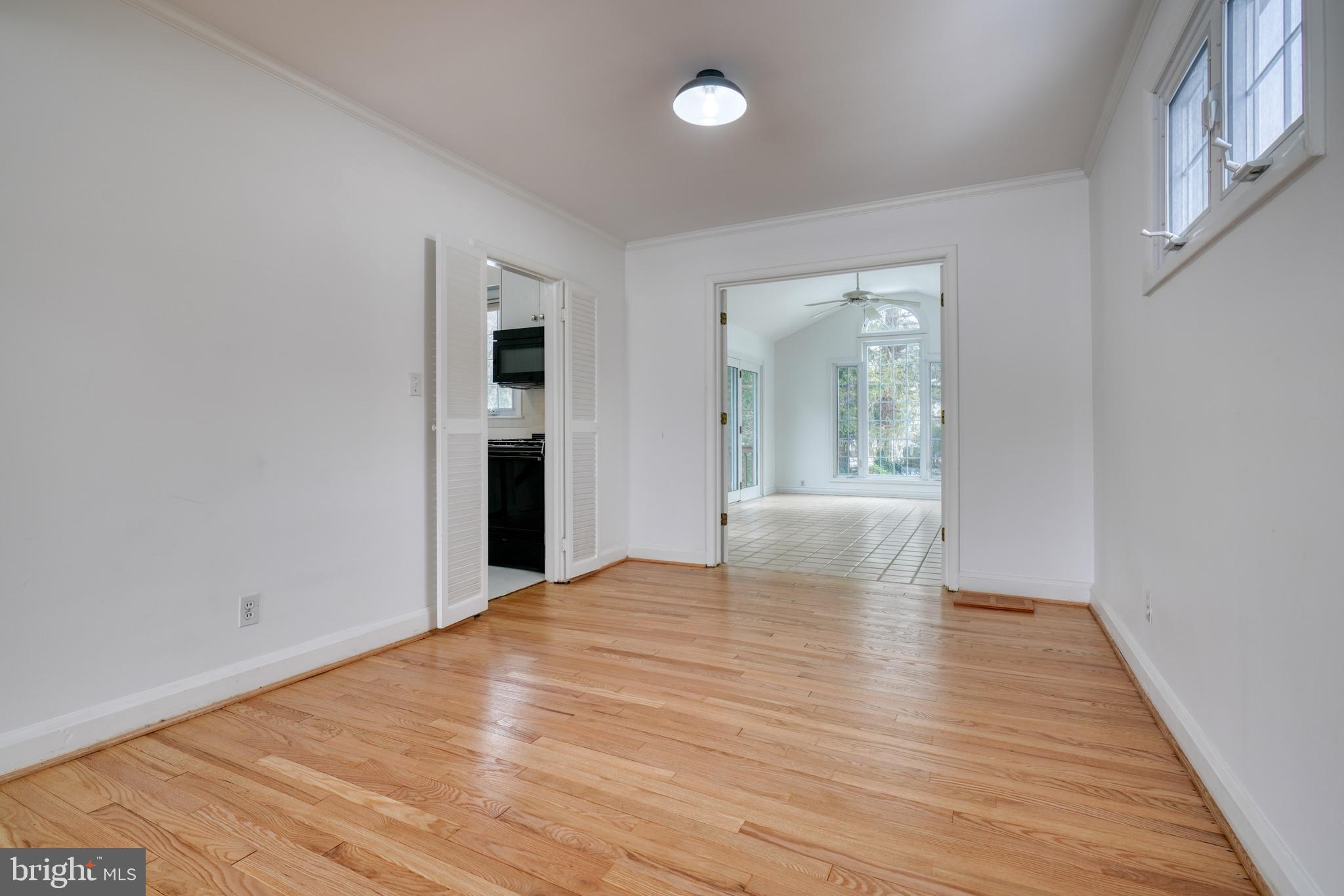 8402 Saunders Road Lutherville-Timonium, MD 21093 - Photo 6 of 39 Gallery Image 6