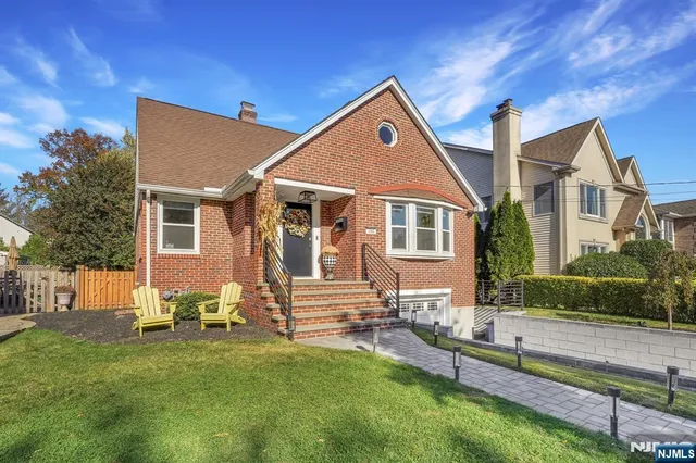front view of house with a yard