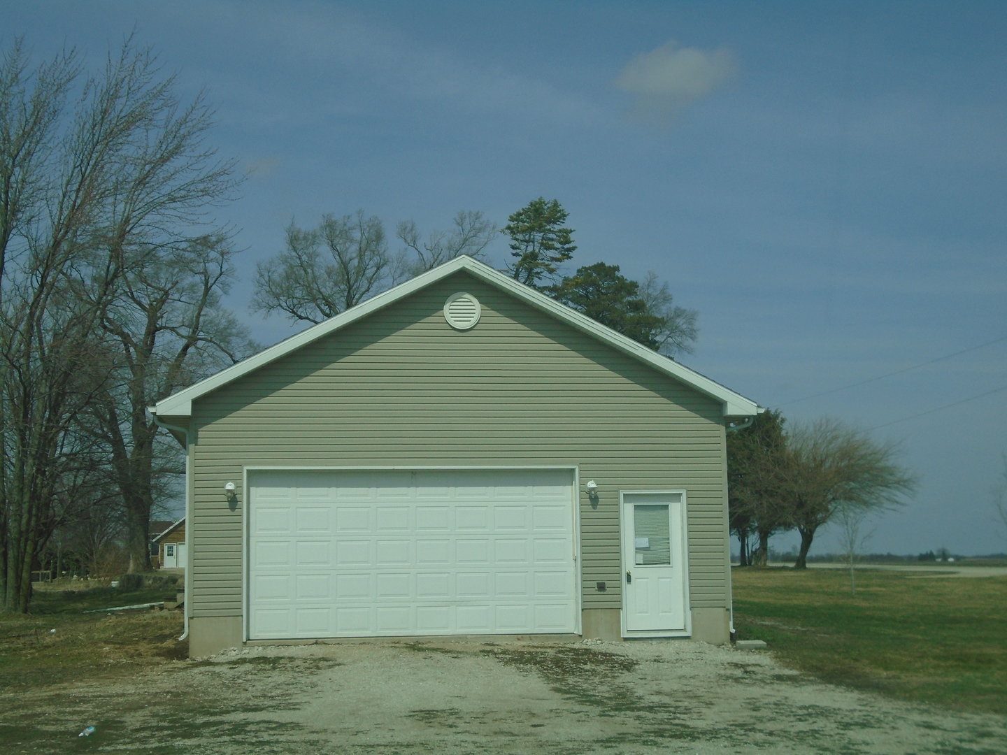 1605 East 950th Road Tonica, IL 61370 - Photo 2 of 12