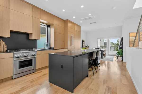 $1,990,000 | 5 Salem Street, Portland, ME 04102