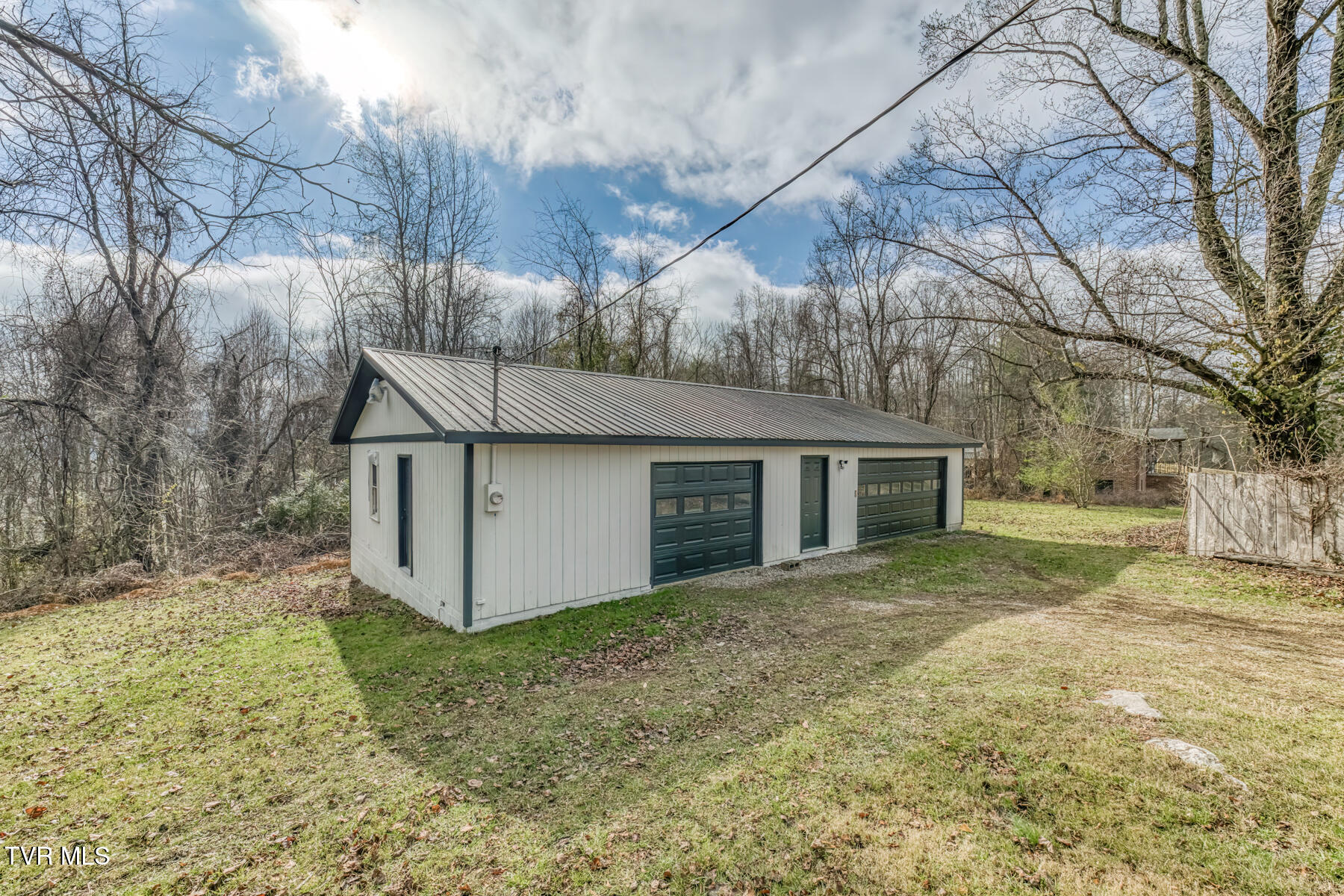 2230 Dave Buck Road Johnson City, TN 37601 - Photo 27 of 30 Detached Garage
