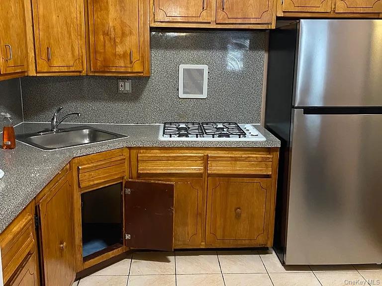 105-21 53rd Avenue Queens, NY 11368 - Photo 5 of 16