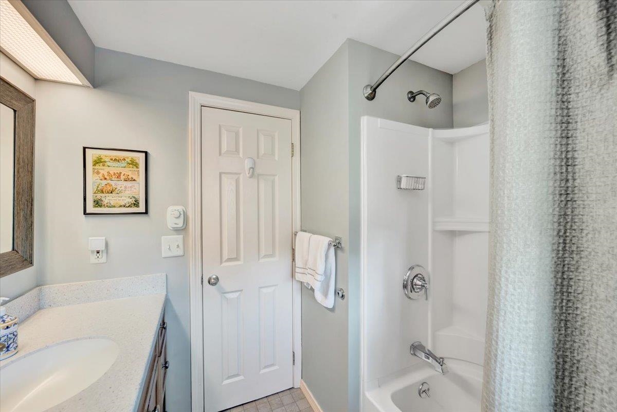 64 Sandy Lane Burlington, VT 05408 - Photo 30 of 48