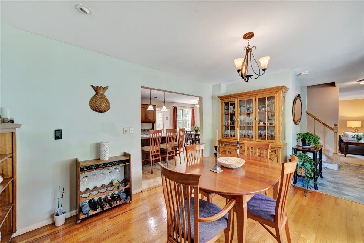 64 Sandy Lane Burlington, VT 05408 - Photo 8 of 48