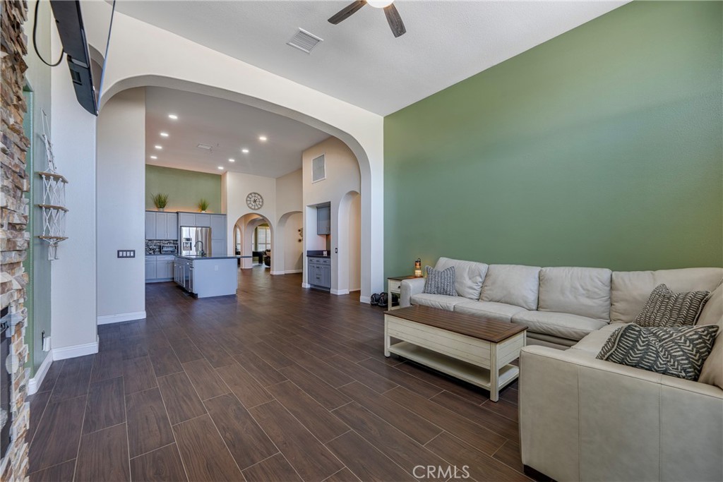 27100 Early Dawn Road Menifee, CA 92584 - Photo 33 of 71