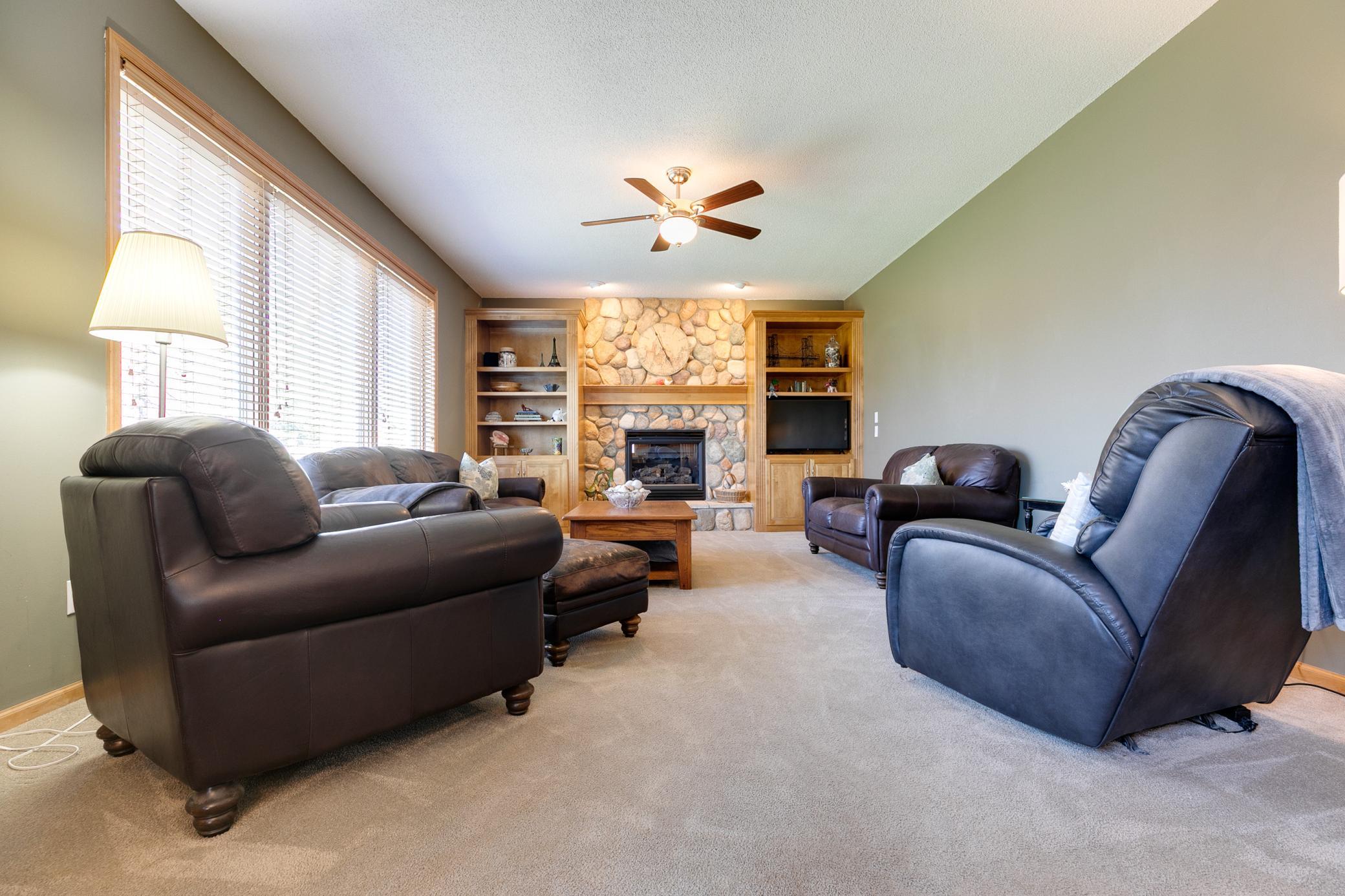 7568 Walnut Curve Chanhassen, MN 55317 - Photo 14 of 53