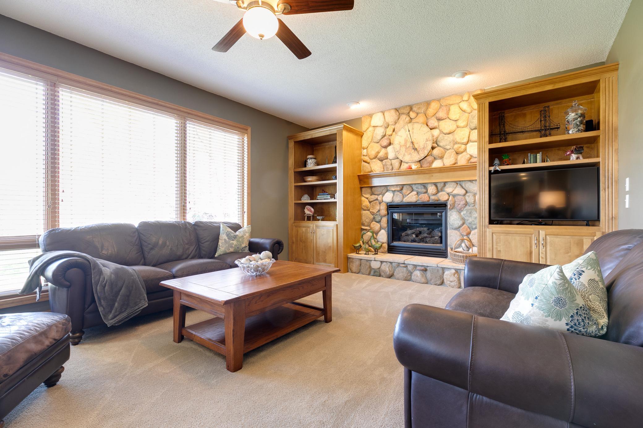 7568 Walnut Curve Chanhassen, MN 55317 - Photo 15 of 53