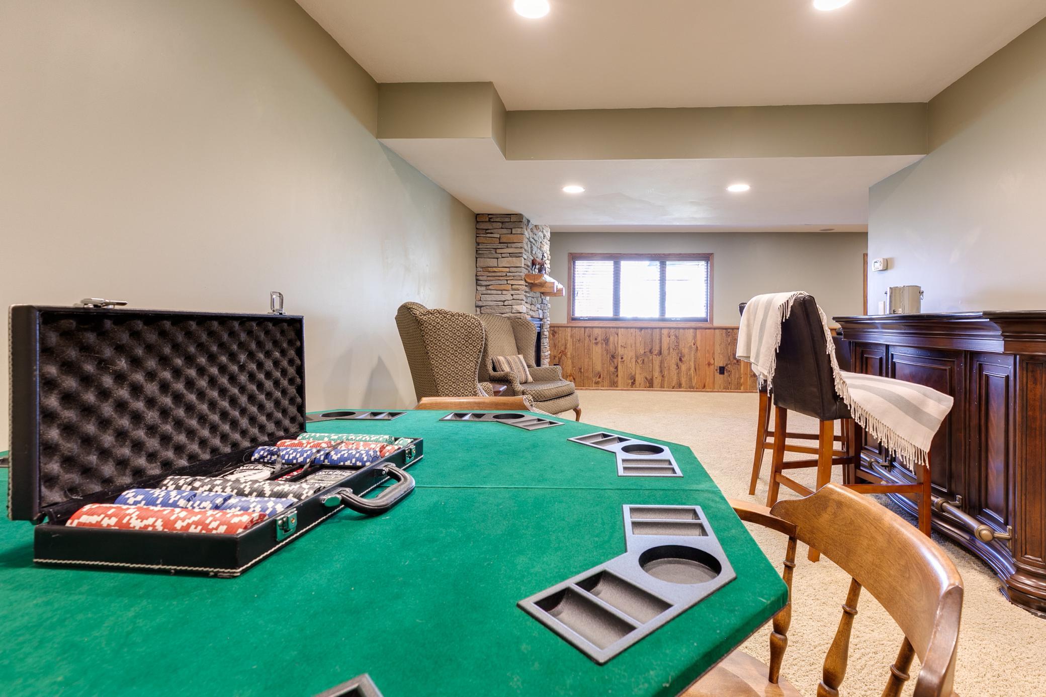 7568 Walnut Curve Chanhassen, MN 55317 - Photo 37 of 53
