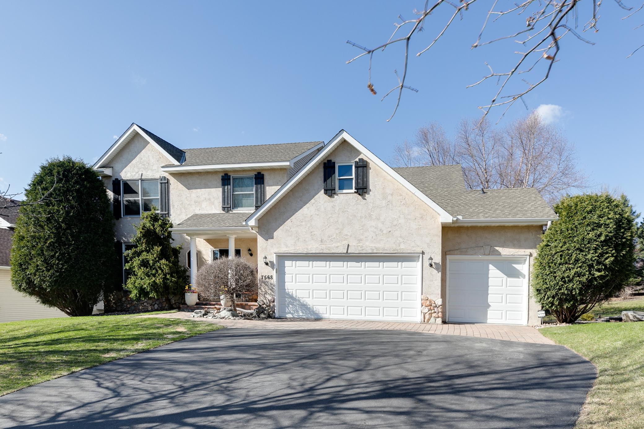 7568 Walnut Curve Chanhassen, MN 55317 - Photo 4 of 53