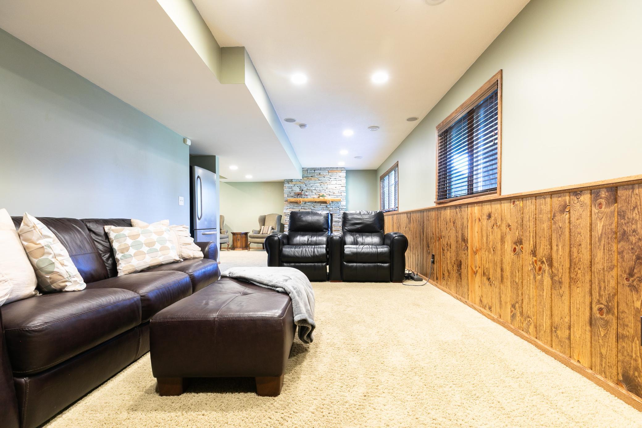 7568 Walnut Curve Chanhassen, MN 55317 - Photo 42 of 53