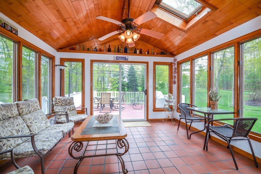 142 Lexington Road Dracut, MA 01826 - Photo 21 of 30 Gallery Image 21