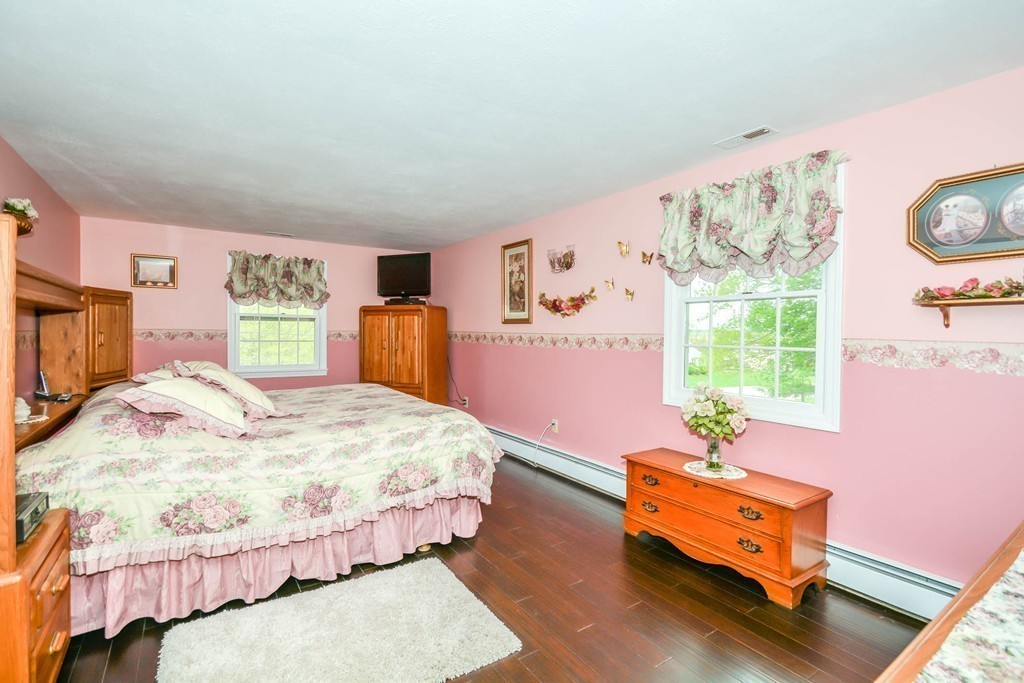 142 Lexington Road Dracut, MA 01826 - Photo 22 of 30 Gallery Image 22