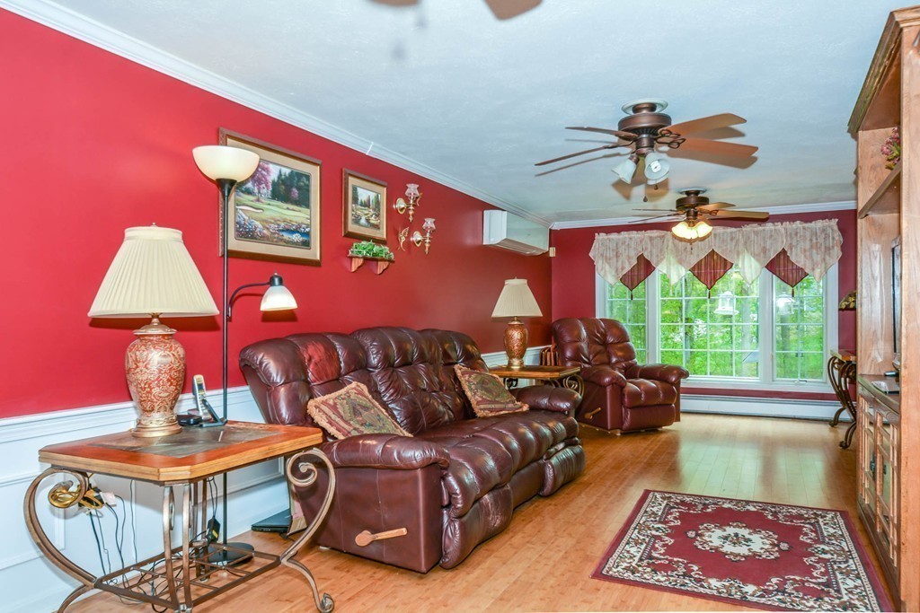 142 Lexington Road Dracut, MA 01826 - Photo 9 of 30 Gallery Image 9