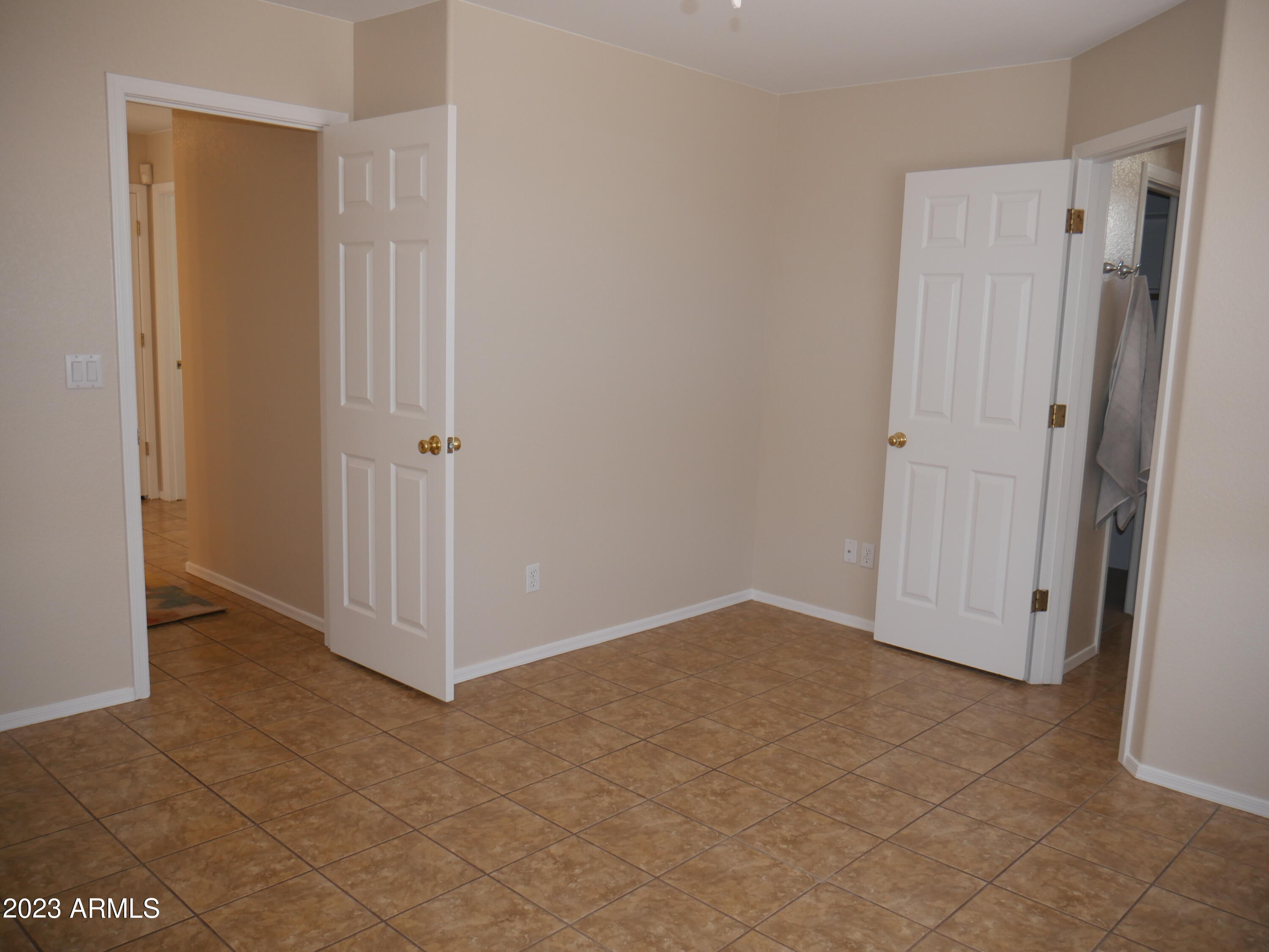 697 South Del Rio Court Apache Junction, AZ 85119 - Photo 18 of 33 Master bdr