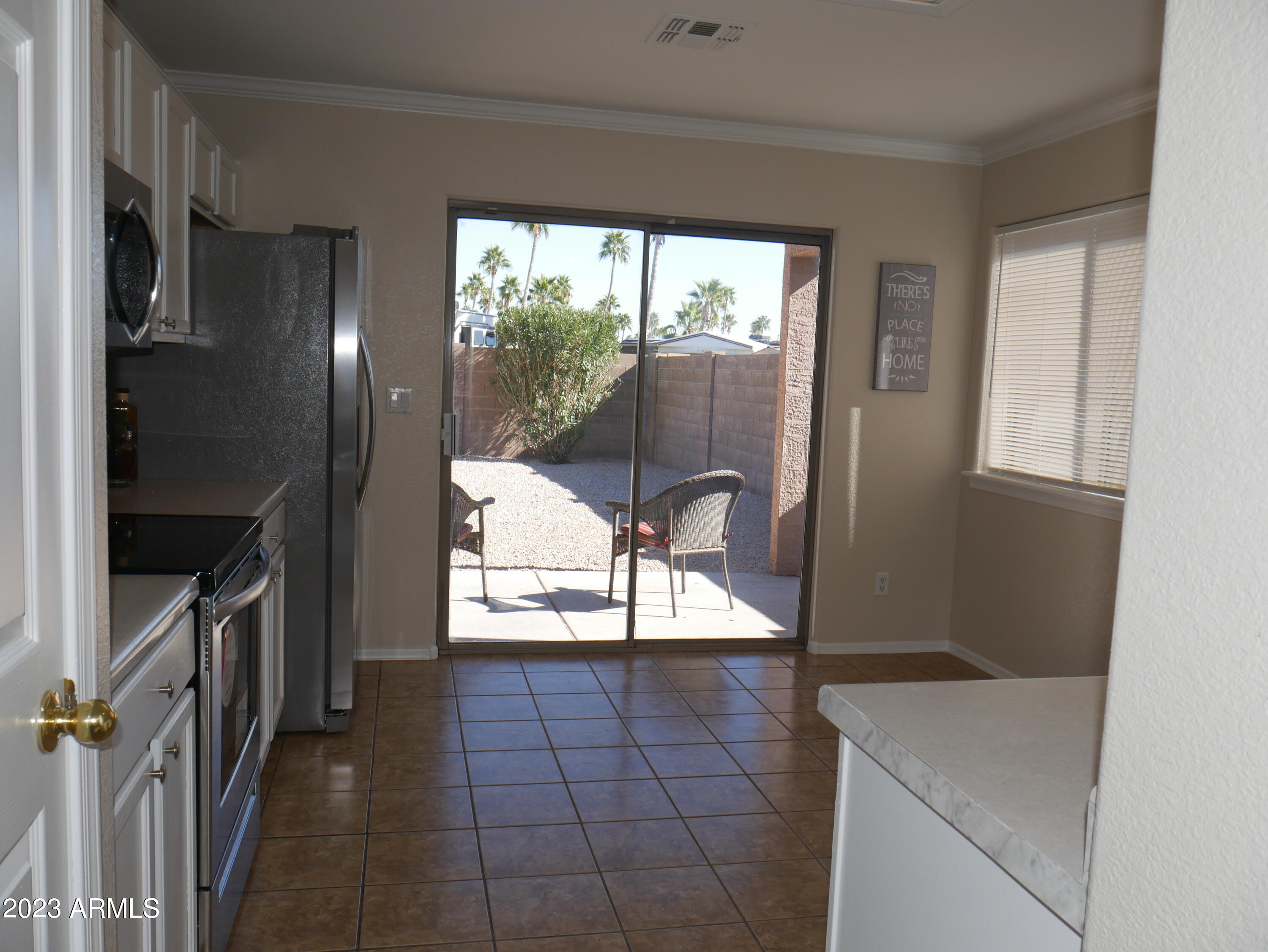 697 South Del Rio Court Apache Junction, AZ 85119 - Photo 3 of 33 Eat in kitchen area