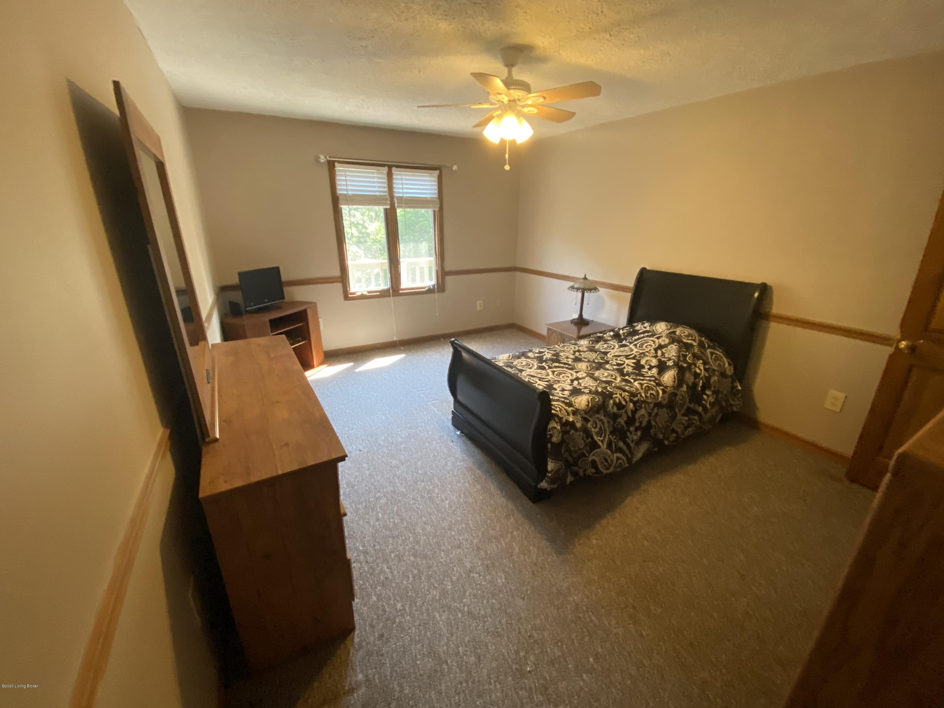 726 St Andrews Road Brandenburg, KY 40108 - Photo 17 of 26 2nd Floor Bedroom 1