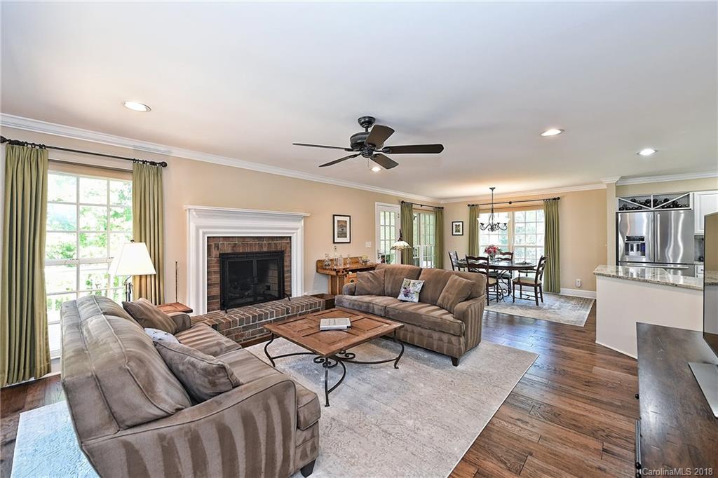 475 Cranborne Chase Fort Mill, SC 29708 - Photo 17 of 36 Gallery Image 17