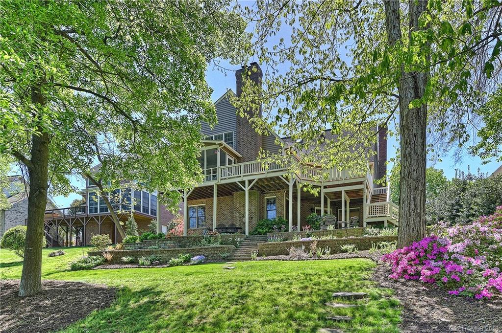 475 Cranborne Chase Fort Mill, SC 29708 - Photo 3 of 36 Gallery Image 3