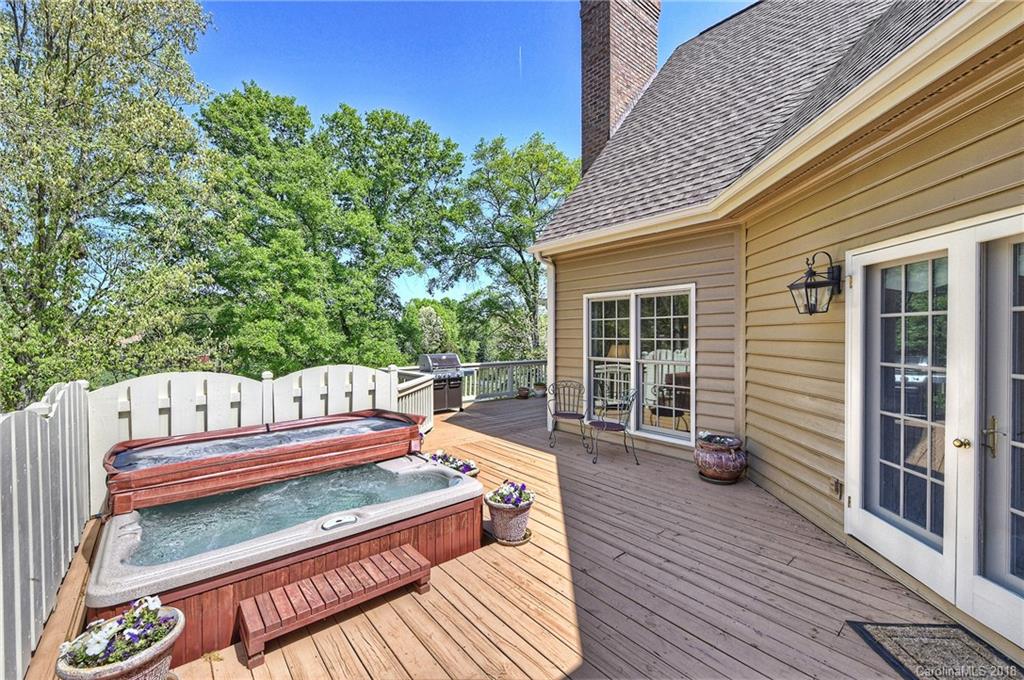475 Cranborne Chase Fort Mill, SC 29708 - Photo 29 of 36 Gallery Image 29