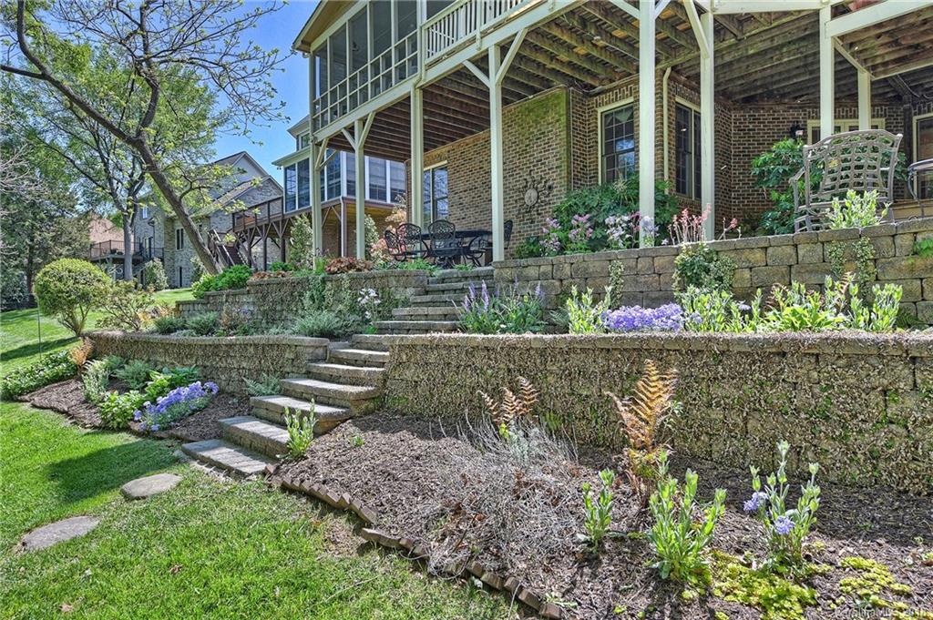 475 Cranborne Chase Fort Mill, SC 29708 - Photo 33 of 36 Gallery Image 33