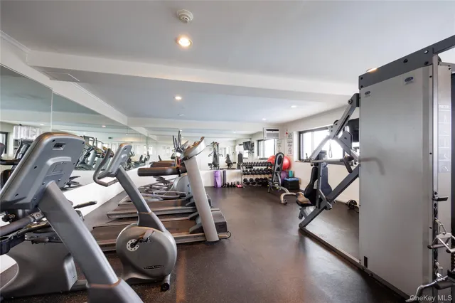 $3,750 | 420 Shore Road, Unit 1F, Long Beach, NY 11561