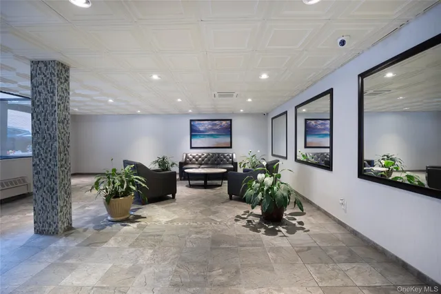 $3,750 | 420 Shore Road, Unit 1F, Long Beach, NY 11561