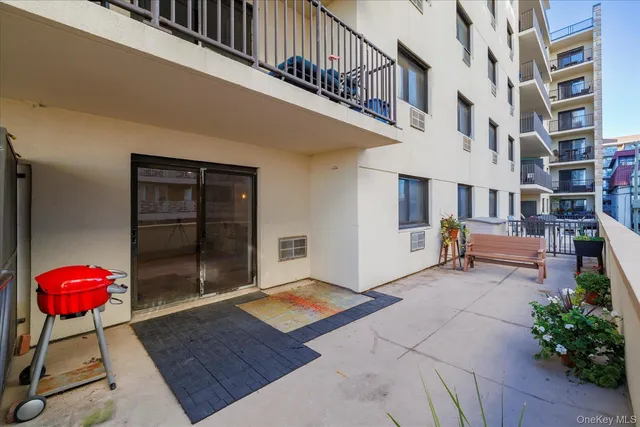 $3,750 | 420 Shore Road, Unit 1F, Long Beach, NY 11561