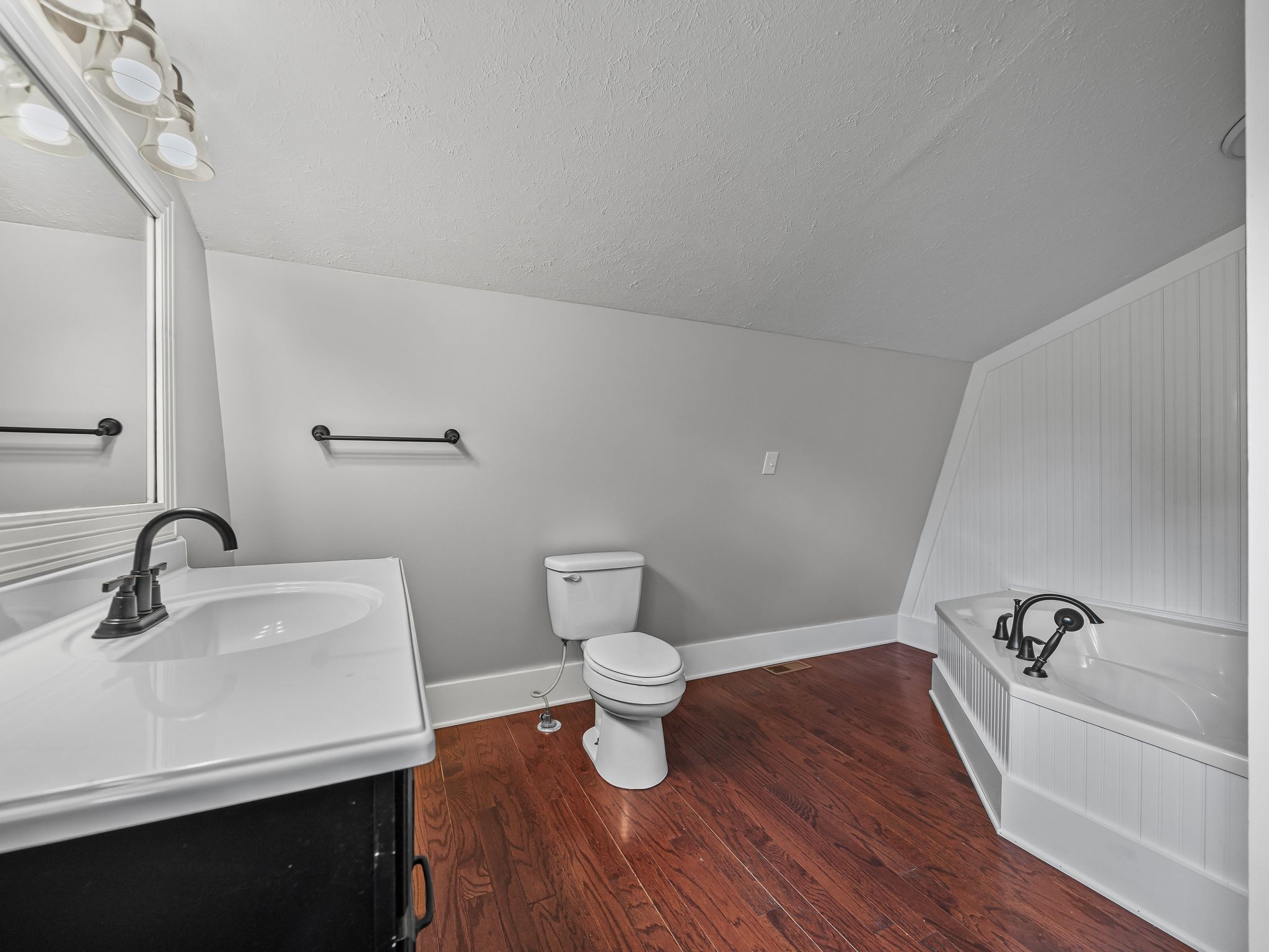 111 Brannon Circle Dickson, TN 37055 - Photo 21 of 34 a bathroom with a sink a toilet and a tub