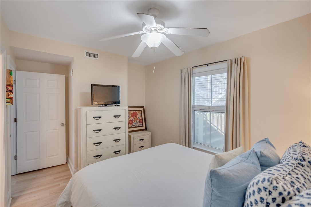 18 Silver Avenue, Unit 1 Tybee Island, GA 31328 - Photo 16 of 50 Guest Bedroom w/Ensuite Bathroom