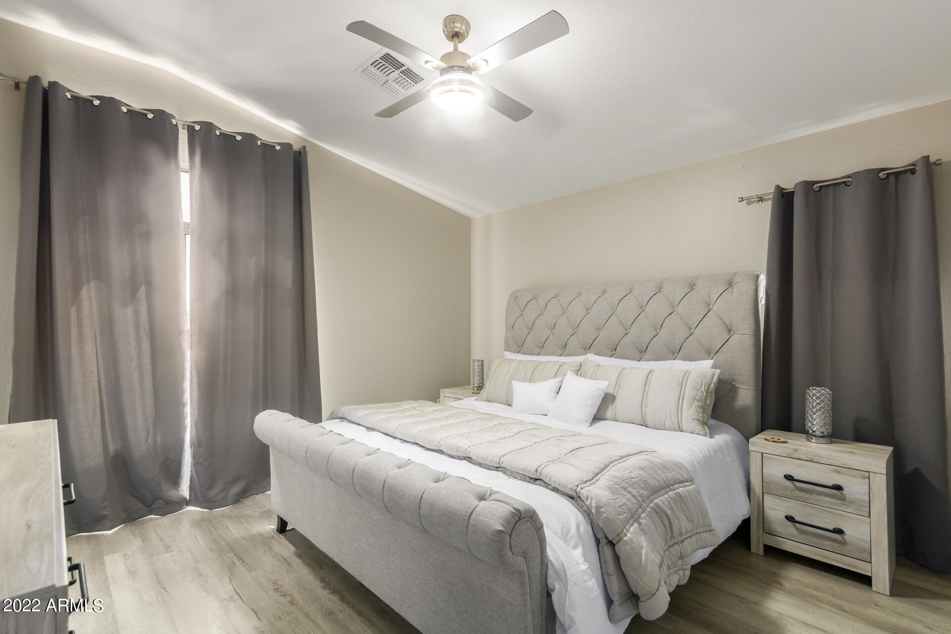 2150 East Bell Road, Unit 1010 Phoenix, AZ 85022 - Photo 16 of 31 20- Bell