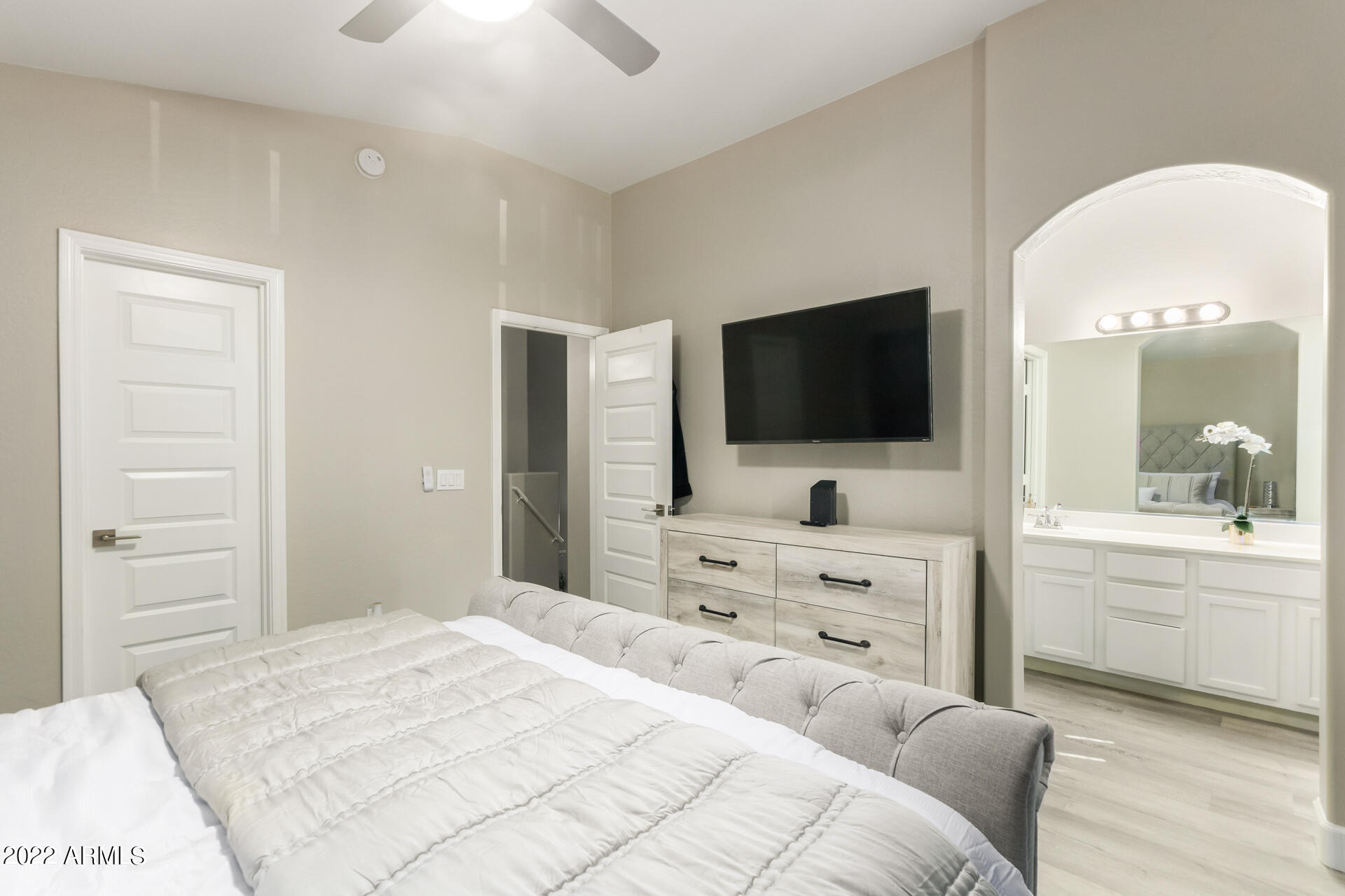 2150 East Bell Road, Unit 1010 Phoenix, AZ 85022 - Photo 18 of 31 22- Bell