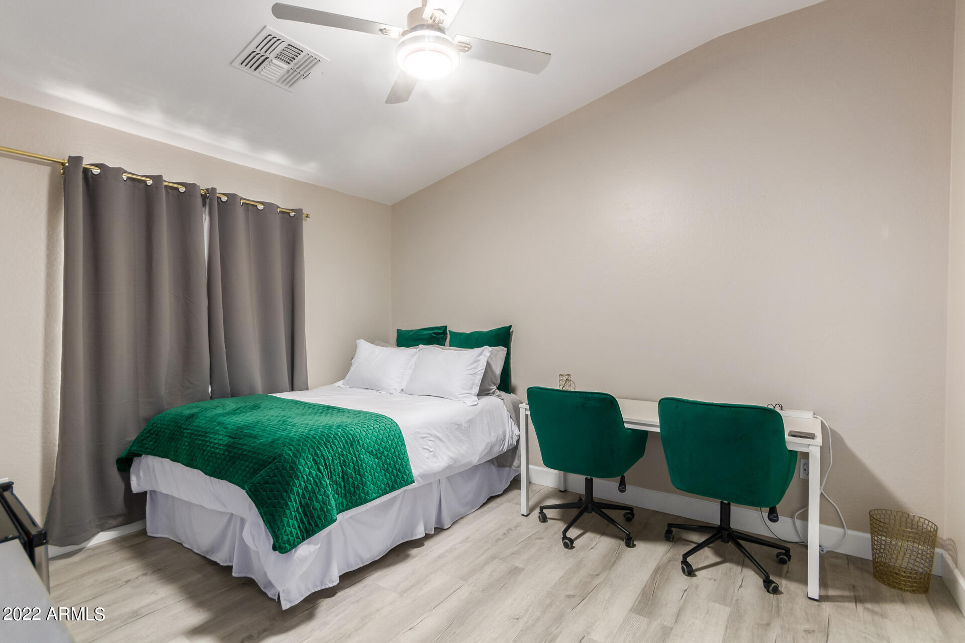 2150 East Bell Road, Unit 1010 Phoenix, AZ 85022 - Photo 21 of 31 25- Bell