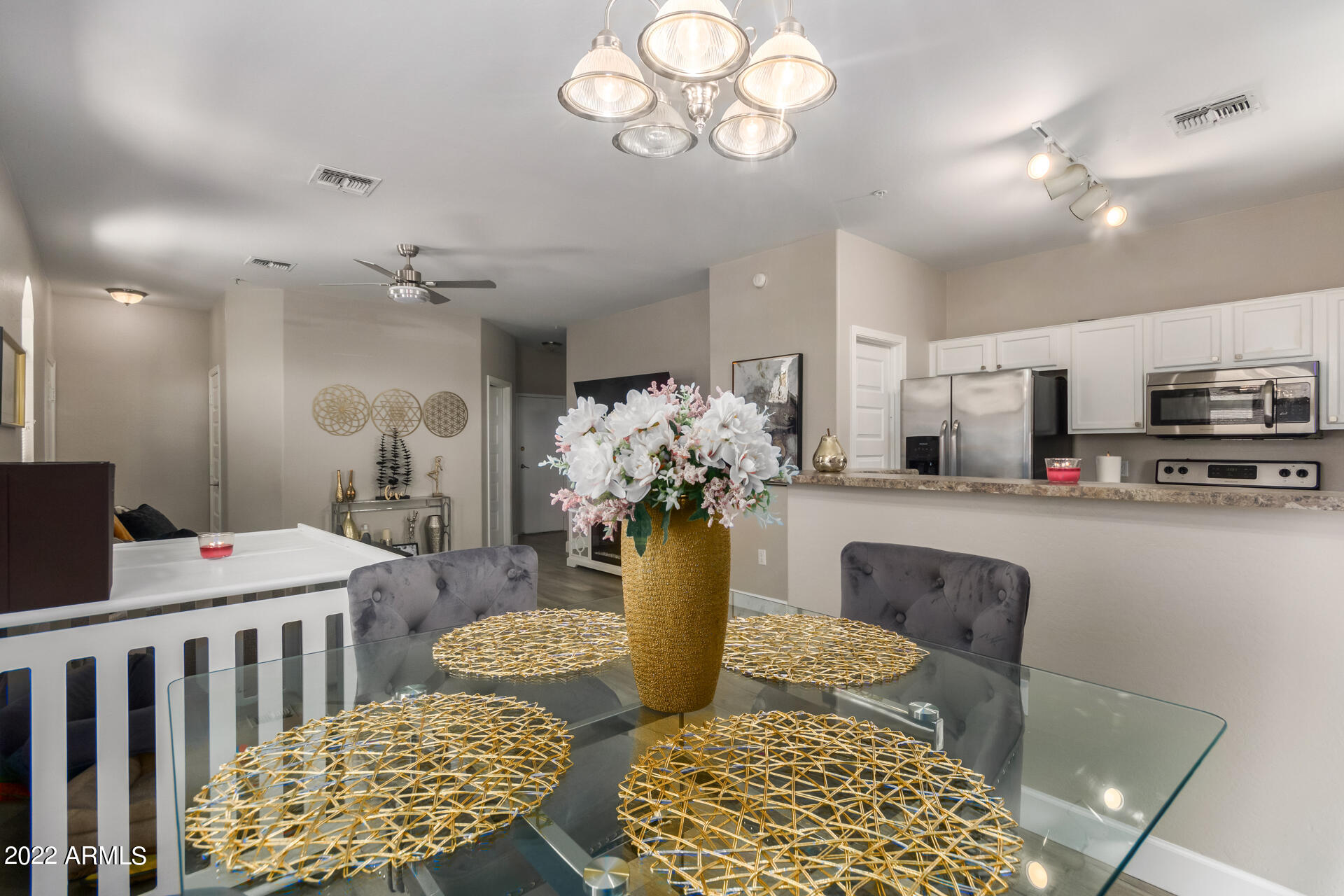 2150 East Bell Road, Unit 1010 Phoenix, AZ 85022 - Photo 7 of 31 10- Bell