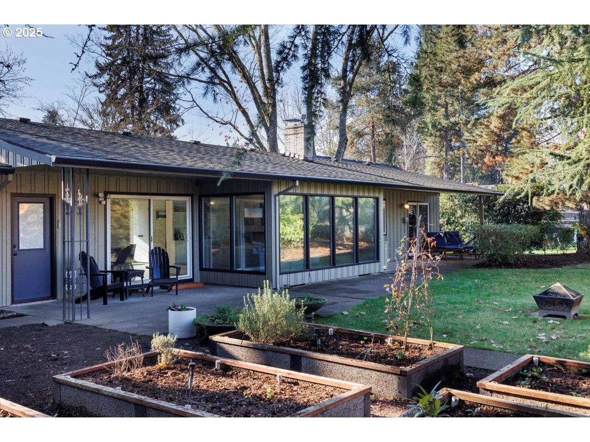 13025 Southwest Davies Road Beaverton, OR 97008 - Photo 30 of 38 Backyard