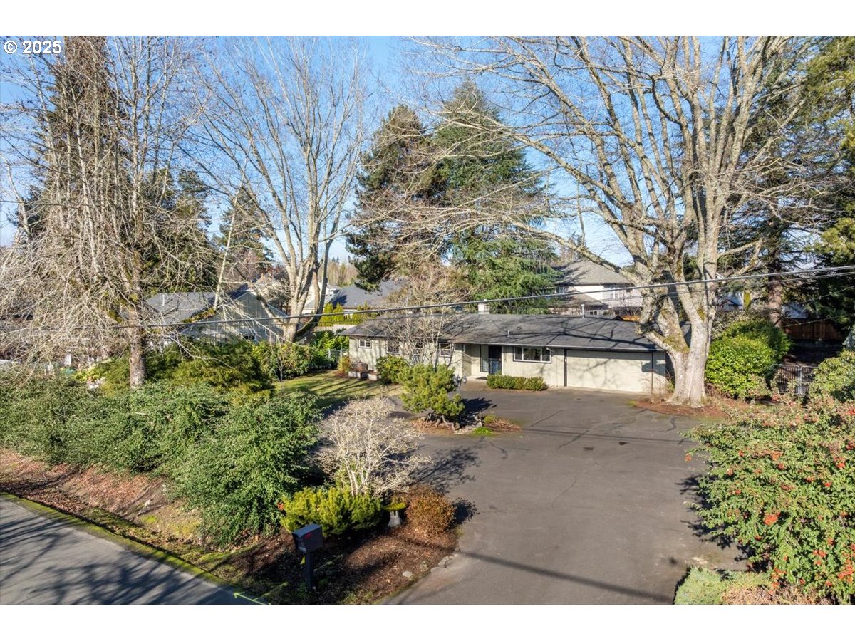 13025 Southwest Davies Road Beaverton, OR 97008 - Photo 32 of 38 Gallery Image 32