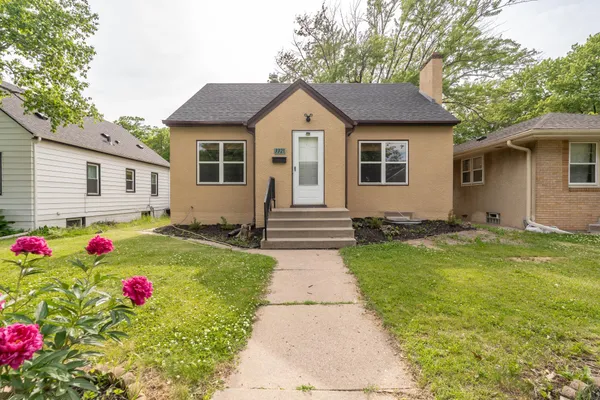 $339,900 | 3321 Beard Avenue North, Robbinsdale, MN 55422