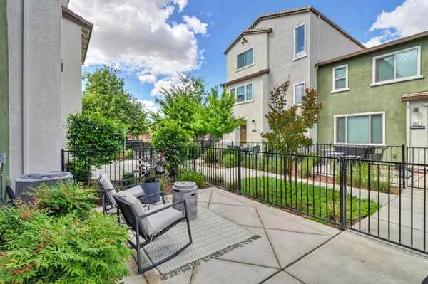 $412,000 | 3034 Mesmerizing Walk, Sacramento, CA 95835