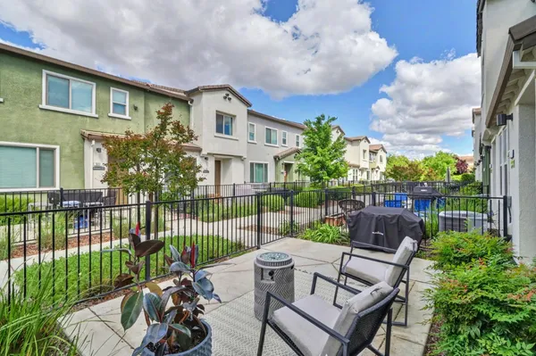 $412,000 | 3034 Mesmerizing Walk, Sacramento, CA 95835