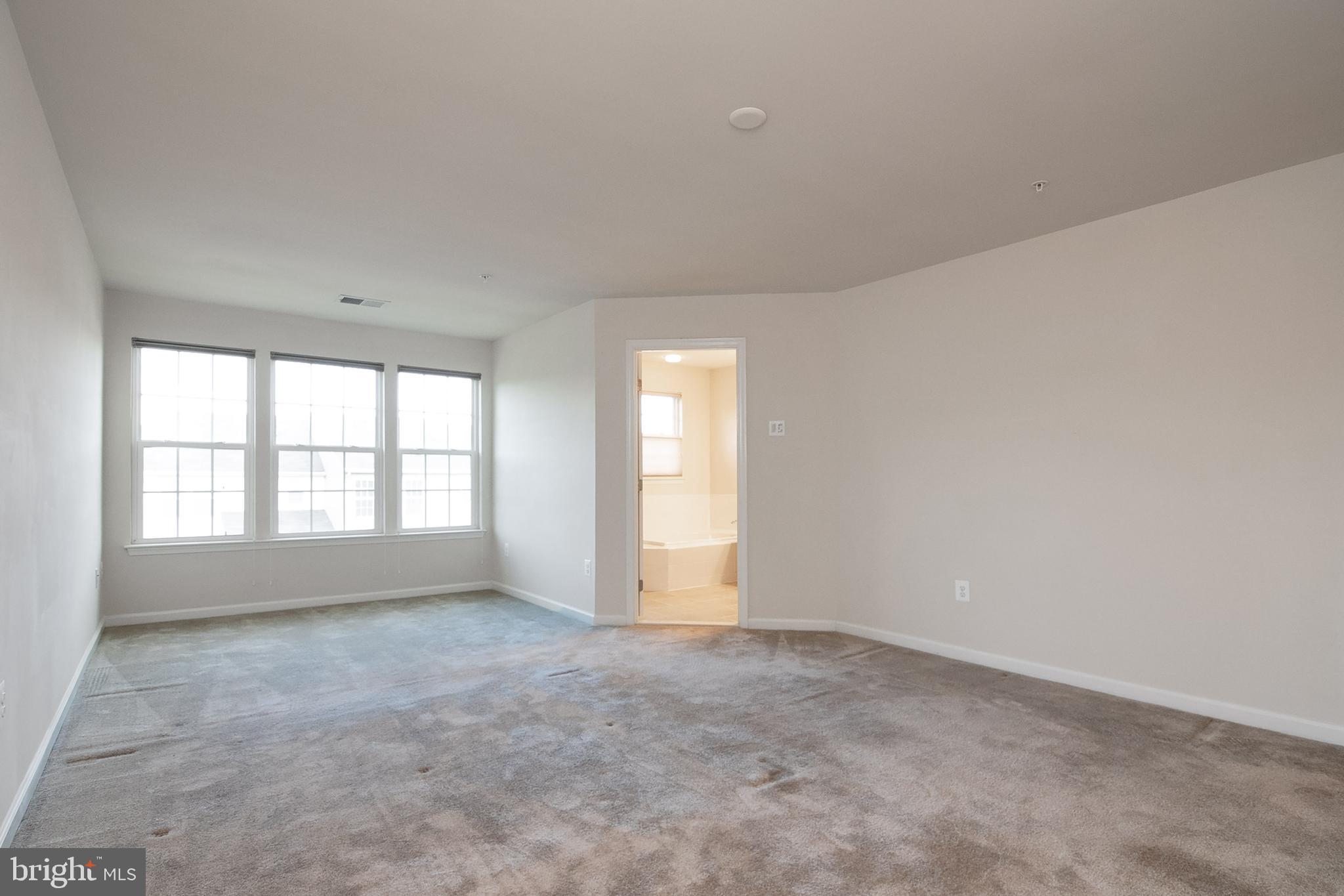 2074 Spring Run Circle Frederick, MD 21702 - Photo 24 of 39 Gallery Image 24