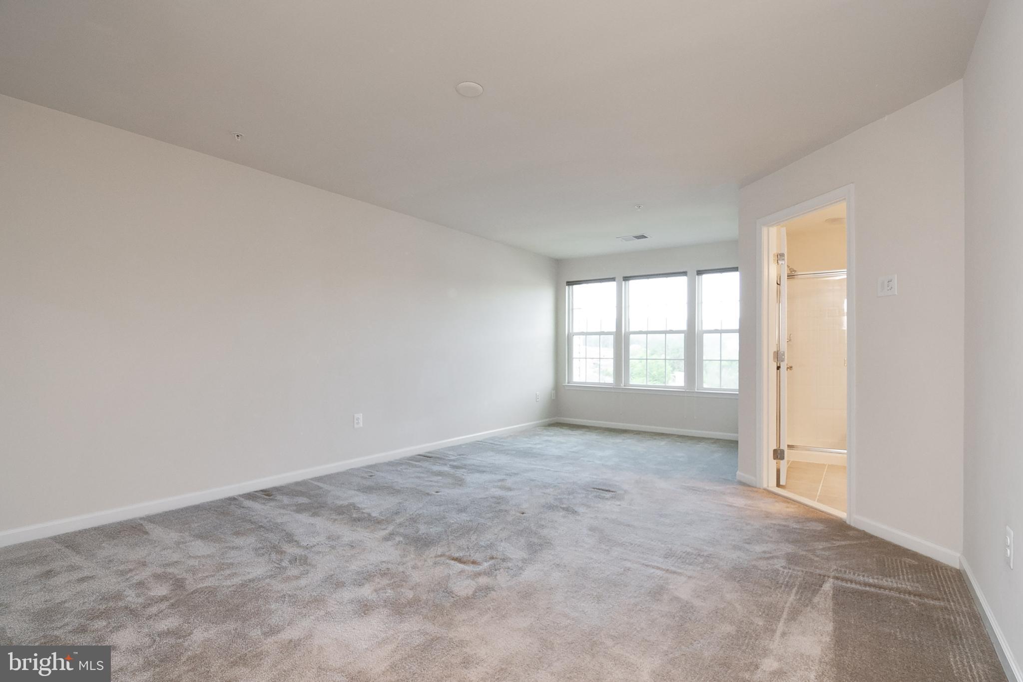 2074 Spring Run Circle Frederick, MD 21702 - Photo 25 of 39 Gallery Image 25