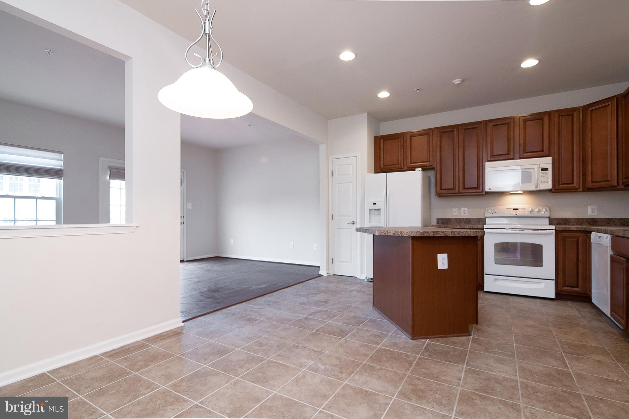 2074 Spring Run Circle Frederick, MD 21702 - Photo 10 of 39 Gallery Image 10