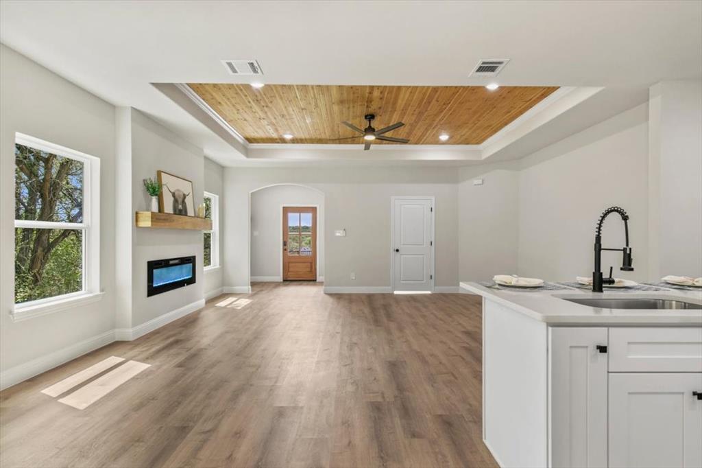 1001 Apache Ridge Road Granbury, TX 76048 - Photo 14 of 37 Gallery Image 14