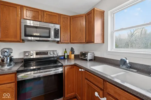 $279,000 | 10638 Regis Court, Indianapolis, IN 46239