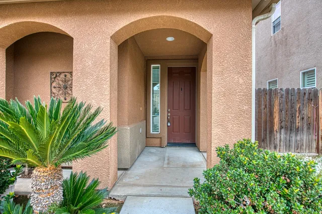 $410,000 | 4386 West Artemisa Drive, Fresno, CA 93722