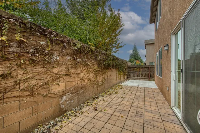 $410,000 | 4386 West Artemisa Drive, Fresno, CA 93722