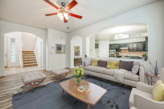 $410,000 | 4386 West Artemisa Drive, Fresno, CA 93722