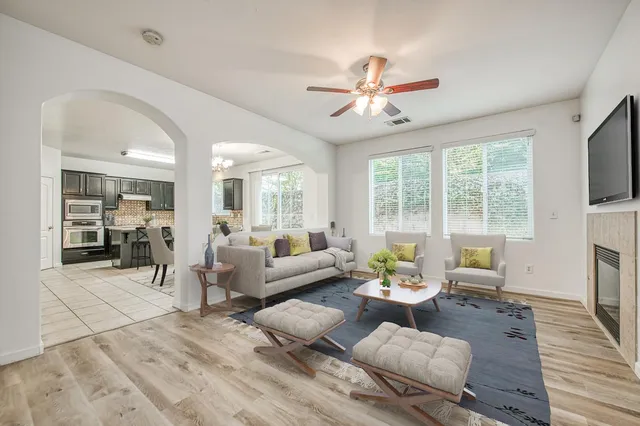 $410,000 | 4386 West Artemisa Drive, Fresno, CA 93722