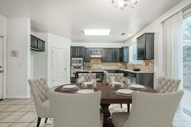 $410,000 | 4386 West Artemisa Drive, Fresno, CA 93722